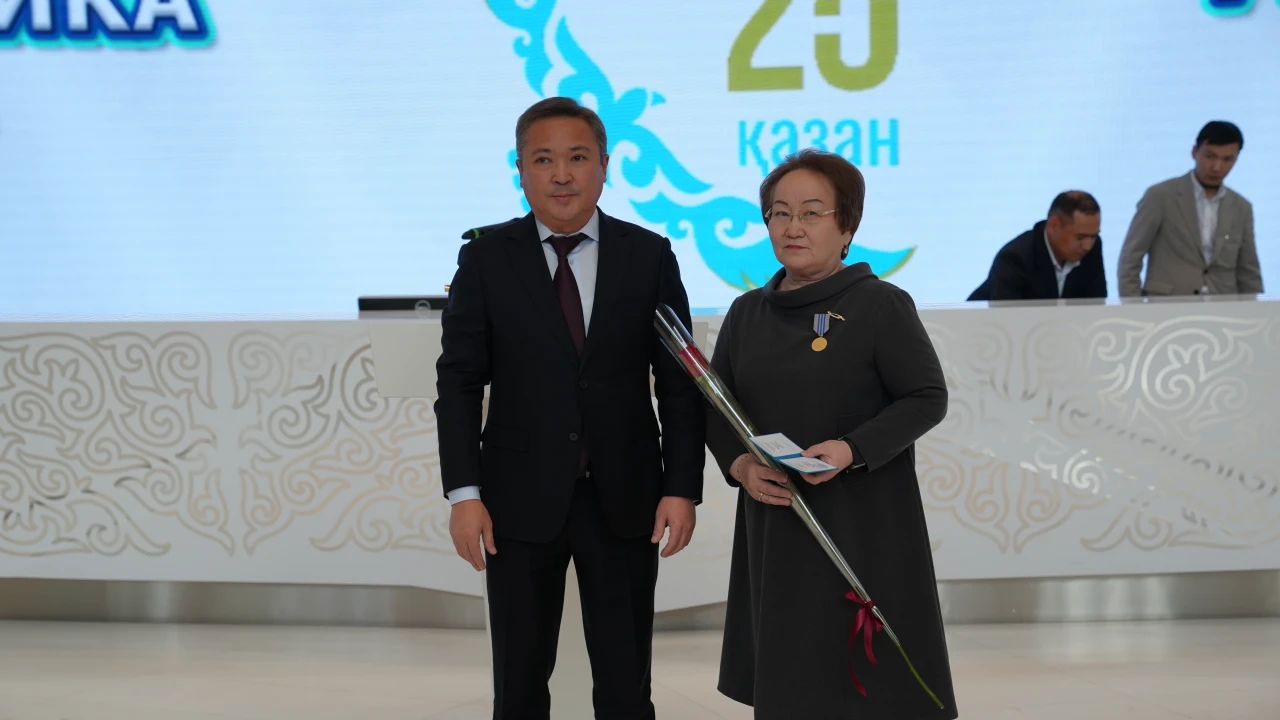 Сотрудники подведомственных организаций Медицинского центра УДП РК удостоены ряда наград 