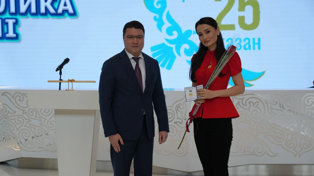 Сотрудники подведомственных организаций Медицинского центра УДП РК удостоены ряда наград 