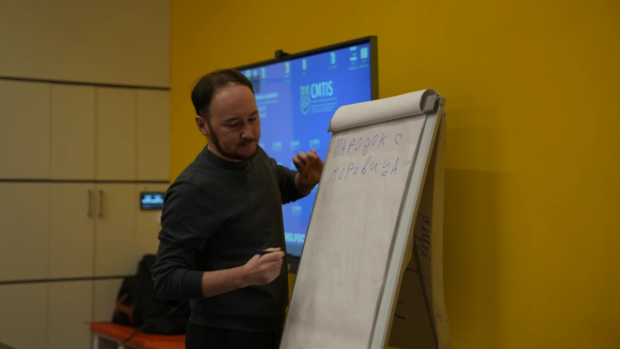 Басқарудағы жасанды интеллект: тиімділікті арттырудың практикалық кейстері 