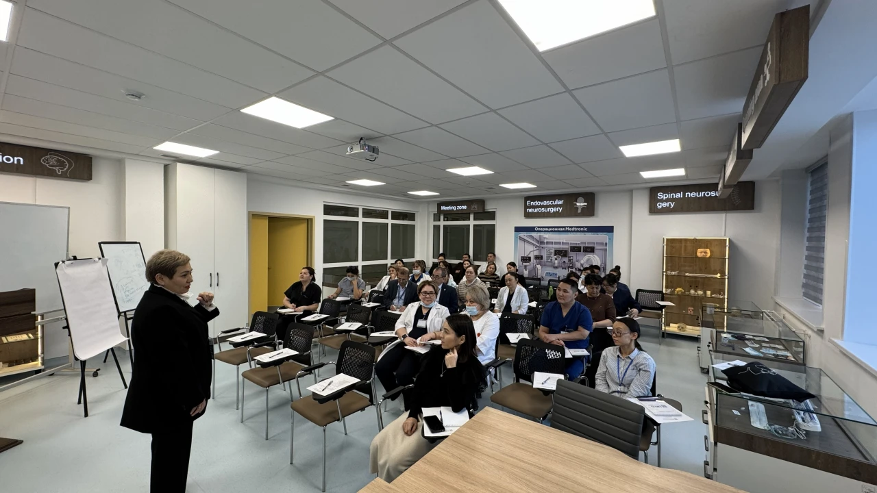 Астанада медициналық қызметкерлерге арналған қақтығыстар мен стрессті басқару бойынша практикалық семинар өтті 
