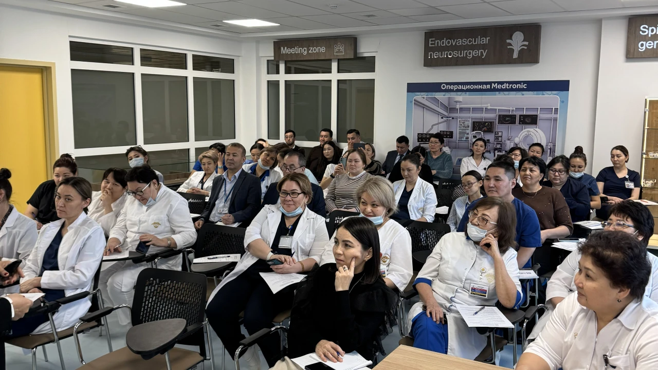 Астанада медициналық қызметкерлерге арналған қақтығыстар мен стрессті басқару бойынша практикалық семинар өтті 