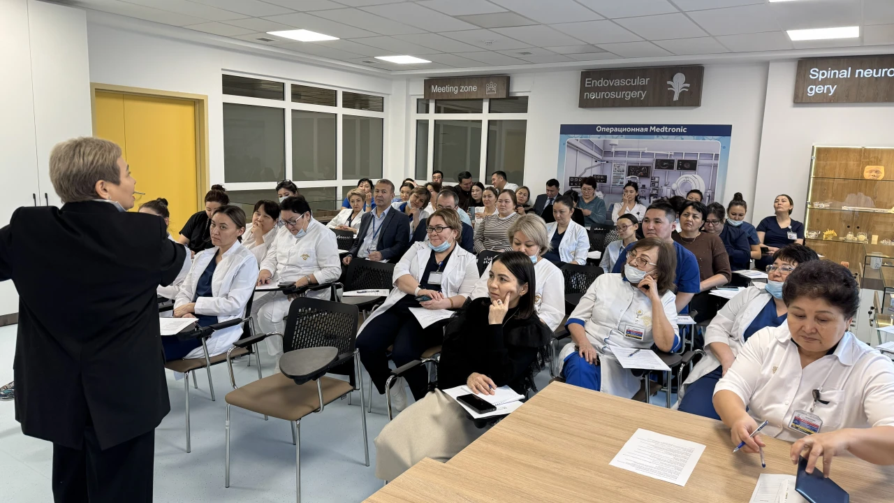 Астанада медициналық қызметкерлерге арналған қақтығыстар мен стрессті басқару бойынша практикалық семинар өтті 