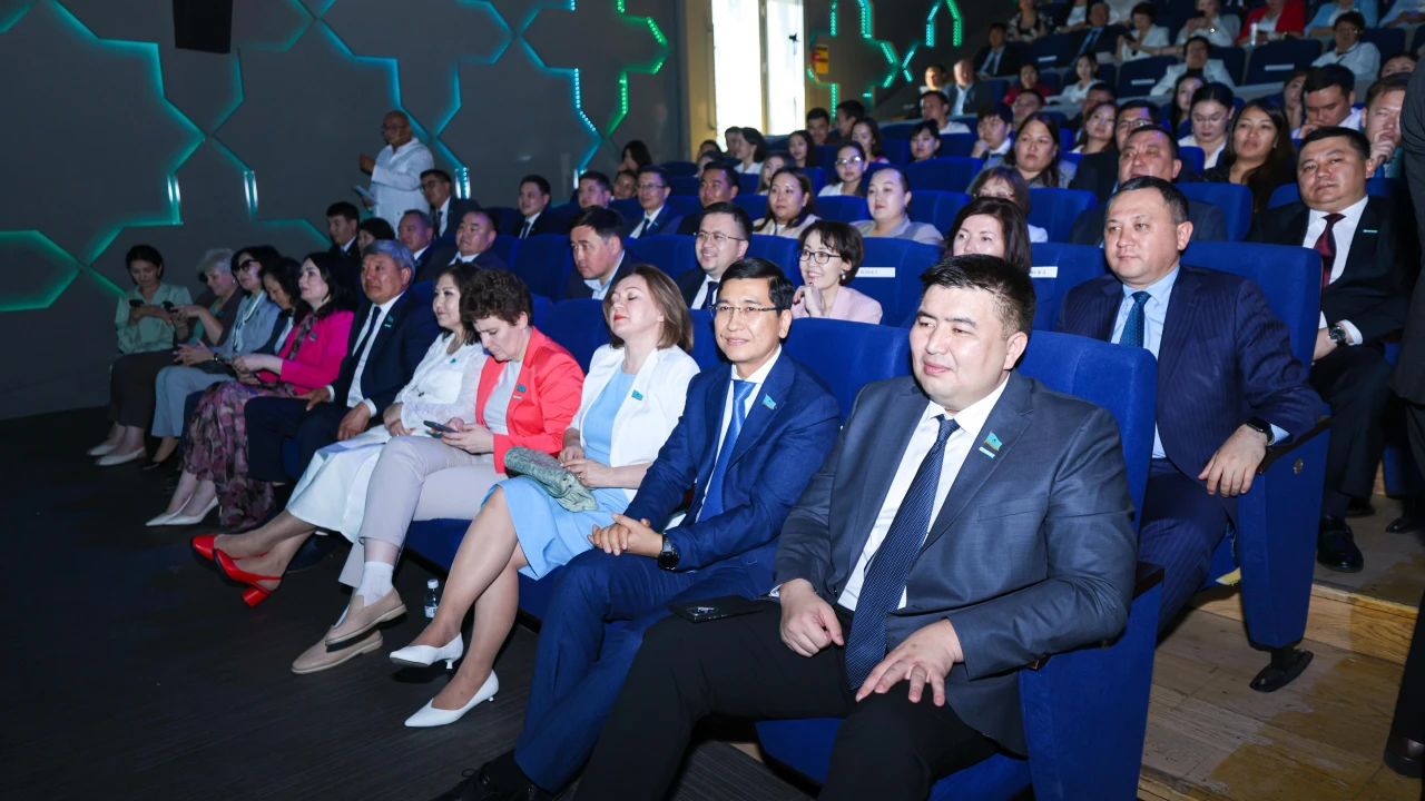 Дәрігерге деген сенім – қоғам саулығының негізі 